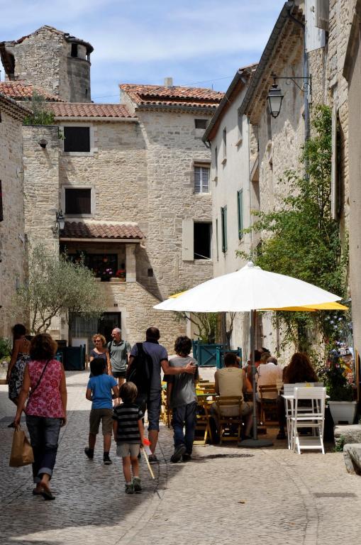 Lagrange Grand Bleu Vacances - Residence La Closerie Barjac  Exterior photo